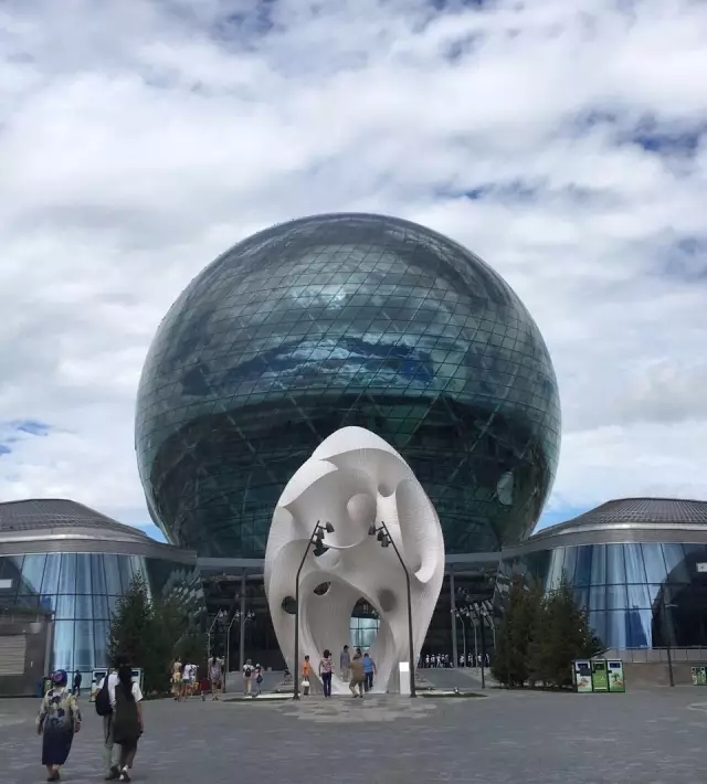 构筑节能顶峰论坛活动现场