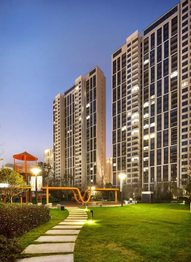 上海瑞虹新城九号地块·怡庭，*获得奖项：提名奖-居住构筑类